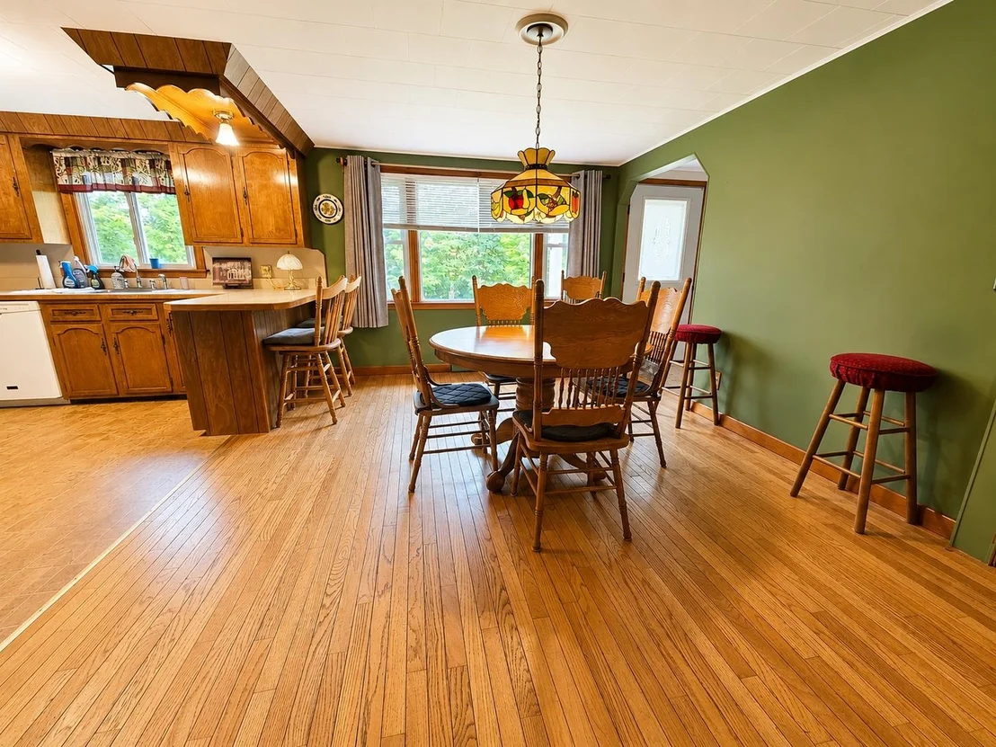 Photo of 41 Gilbert