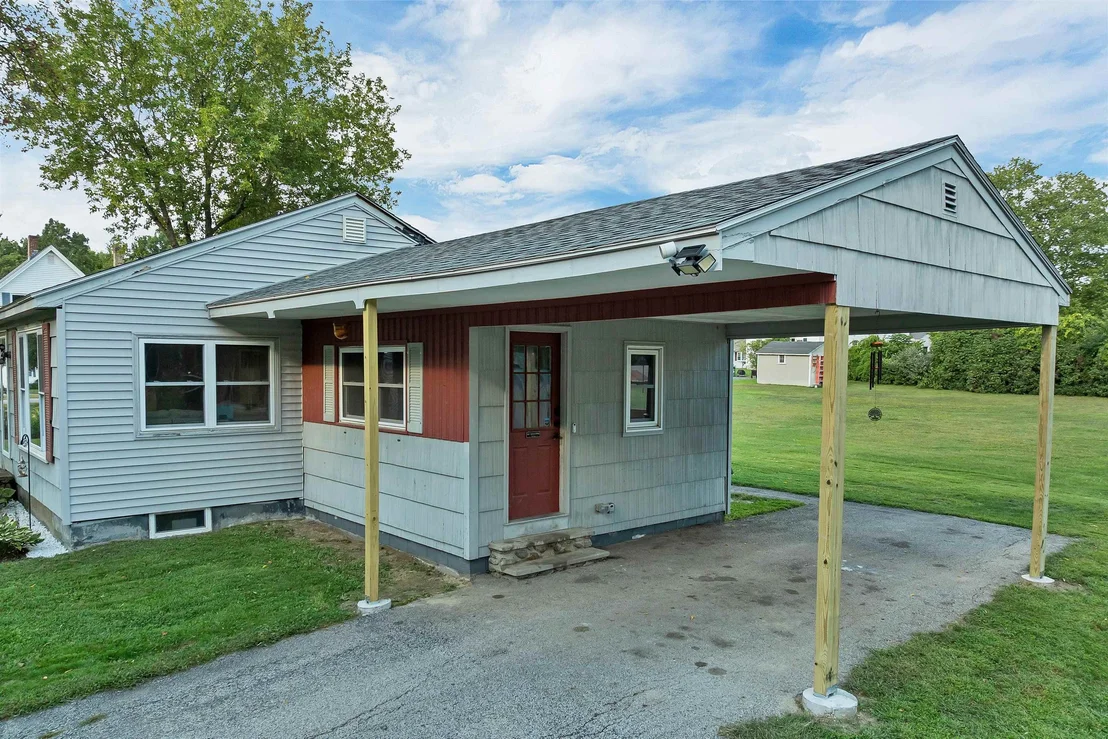 Photo of 6 Emerson