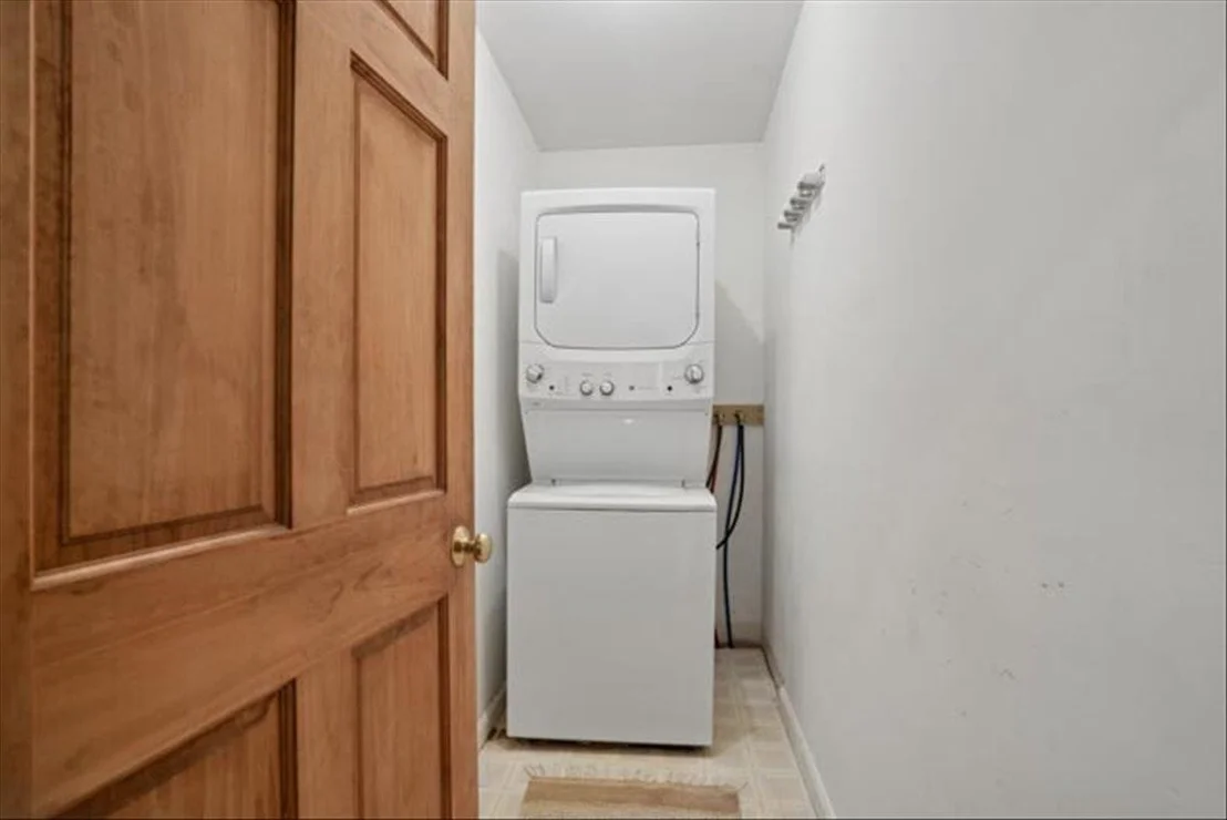 Photo of 140 North
