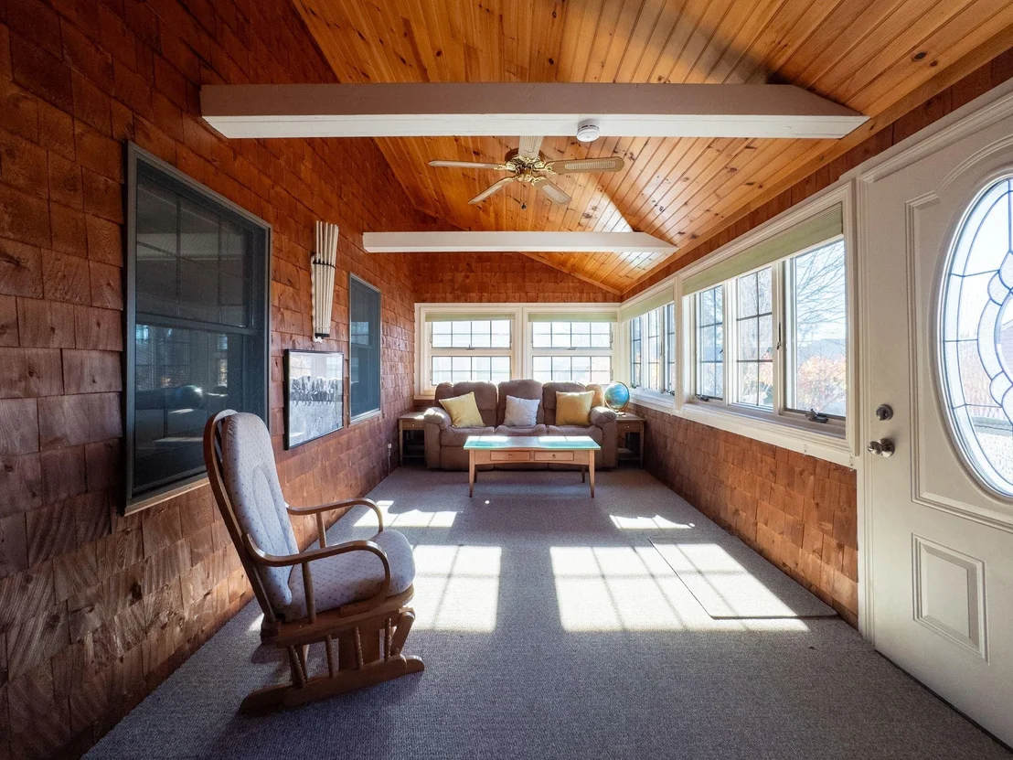 Photo of 61 Acorn