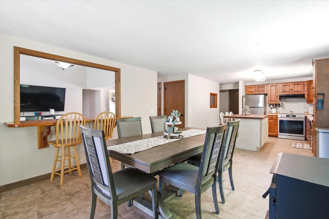 Photo of 103 Lacy