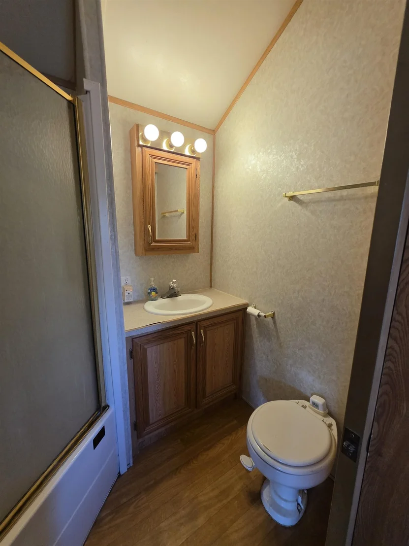 Photo of 752 Cook