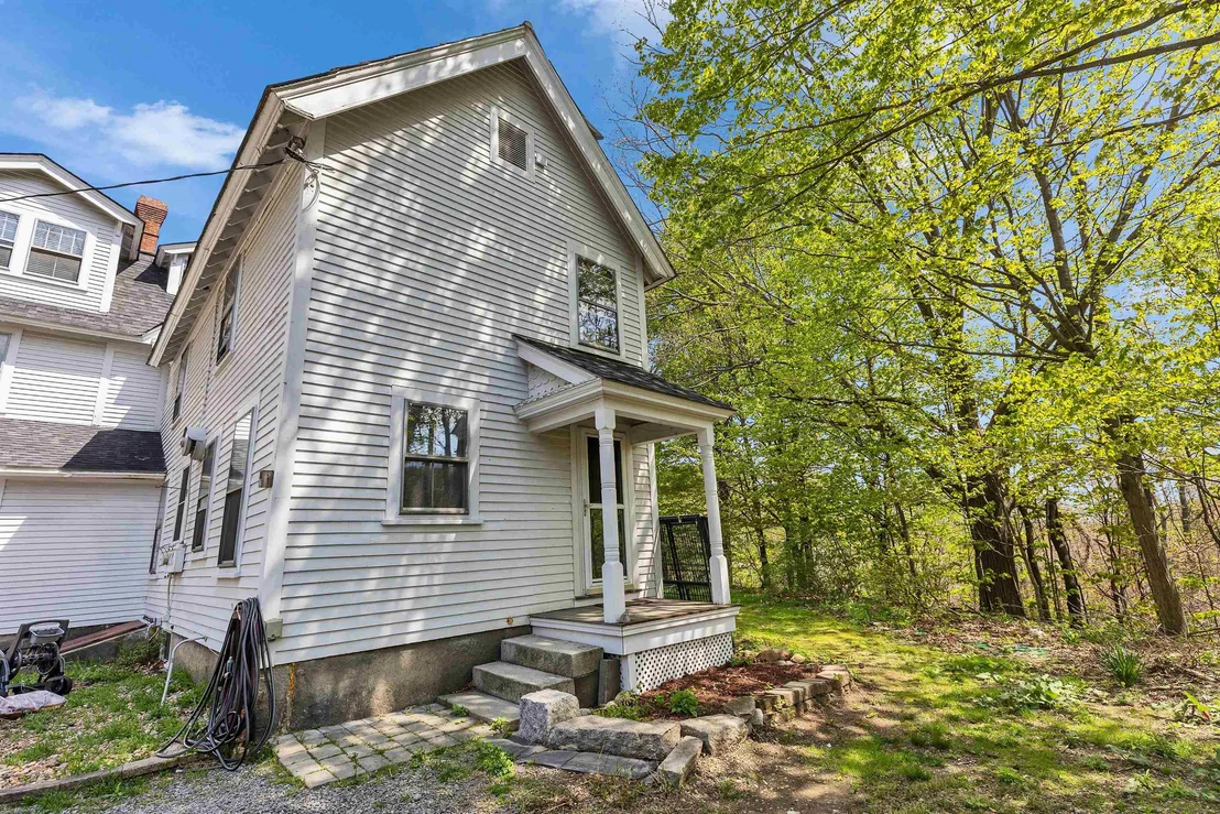 Photo of 24 Maple