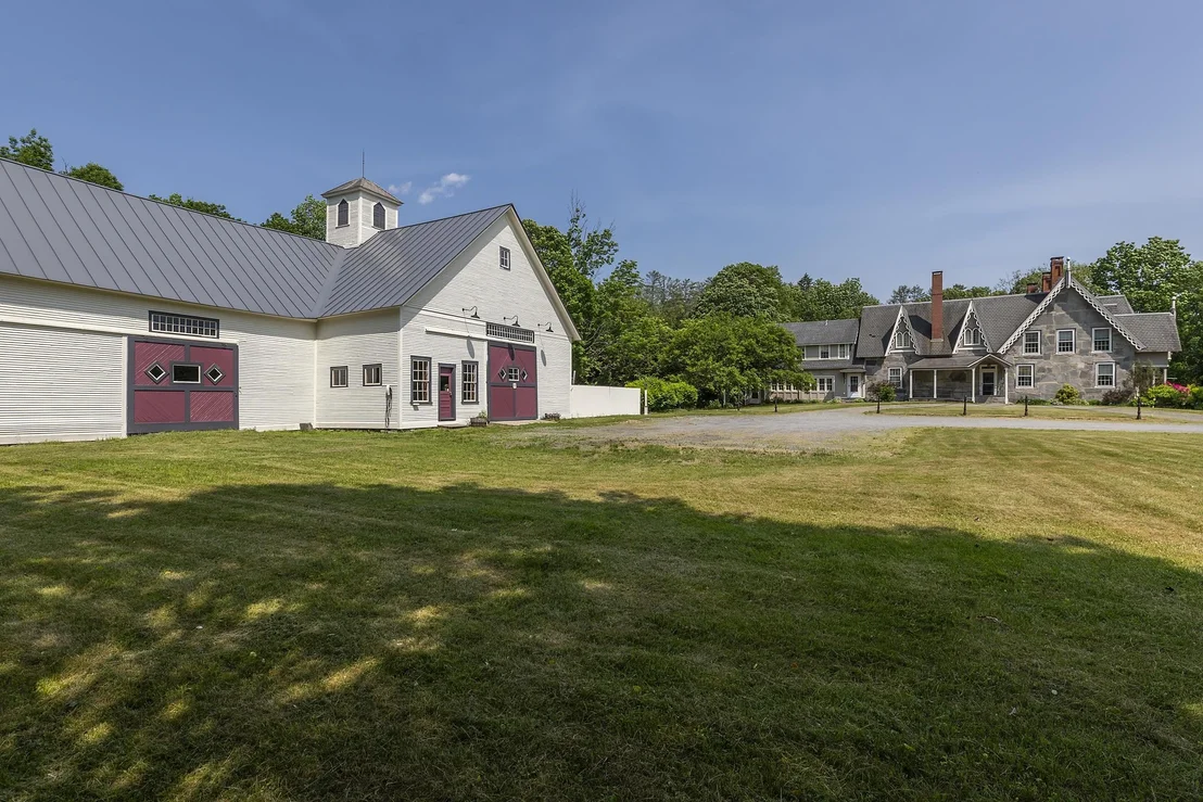 Photo of 1589 Main