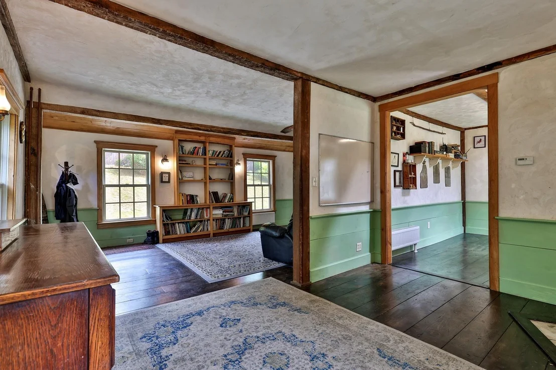 Photo of 11 Maple