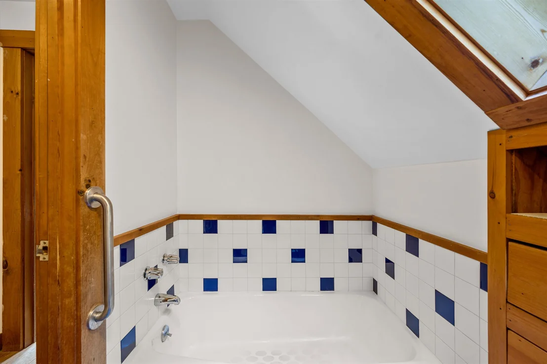 Photo of 254 Macey