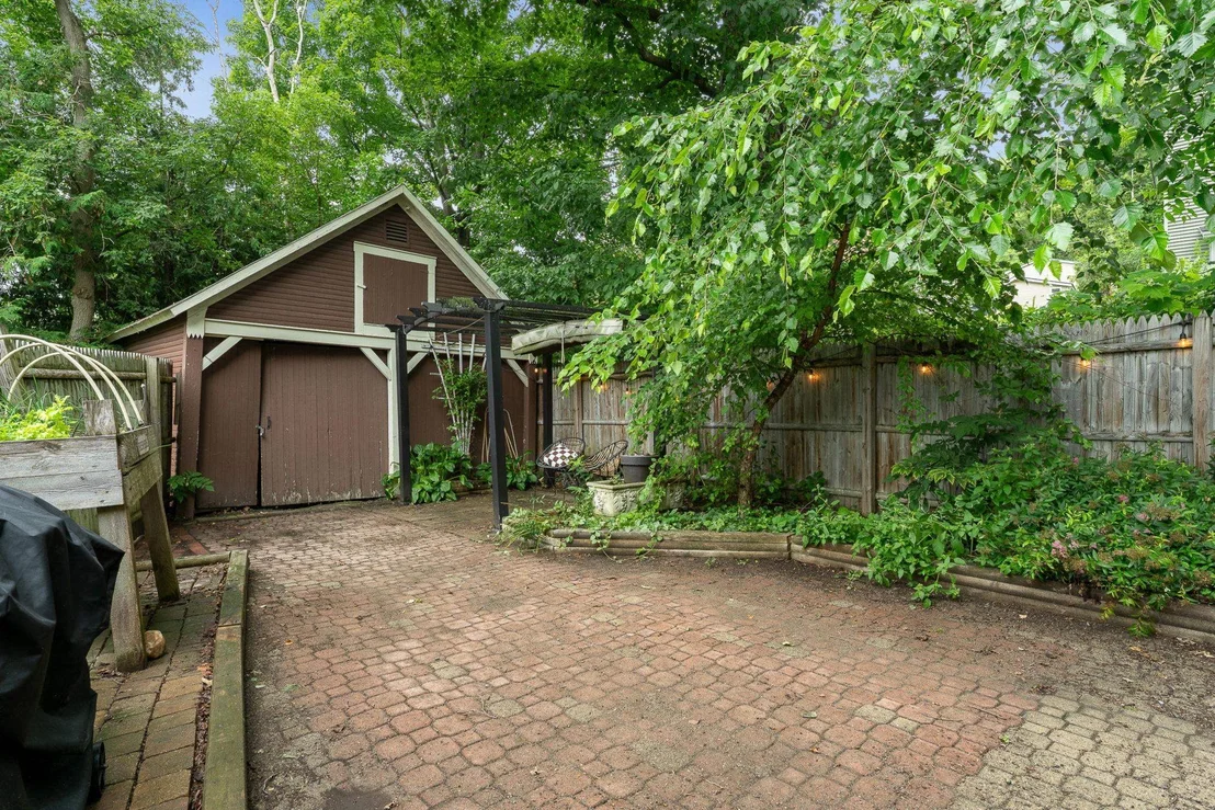 Photo of 208 Elm