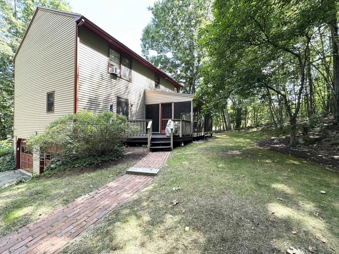 Photo of 533 Black Brook