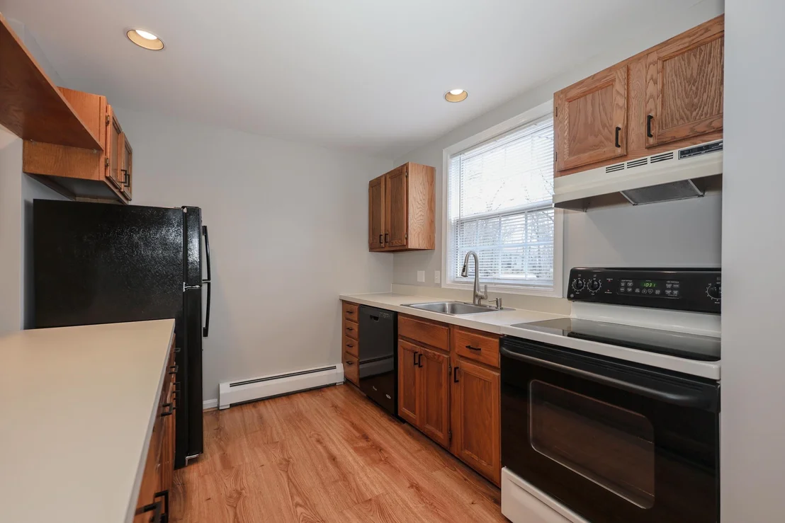Photo of Unit 104 at 1465 Hooksett