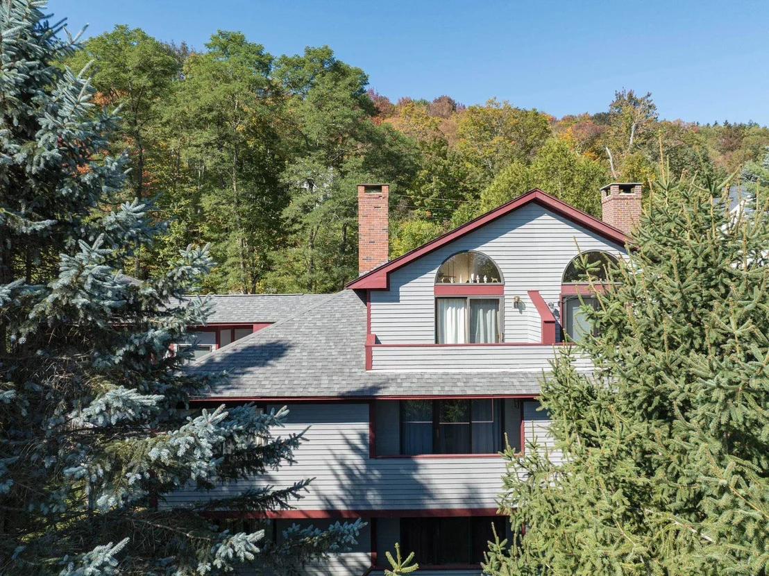 Photo of 33 Carinthia