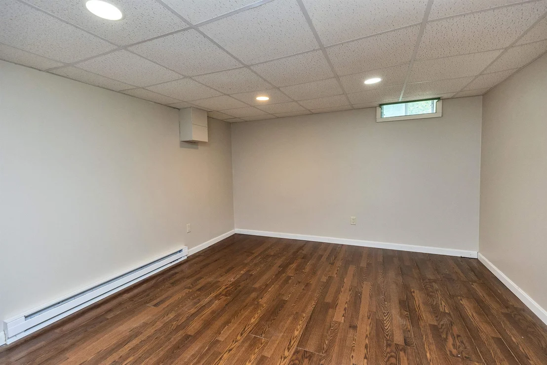 Photo of 489 Greenfield