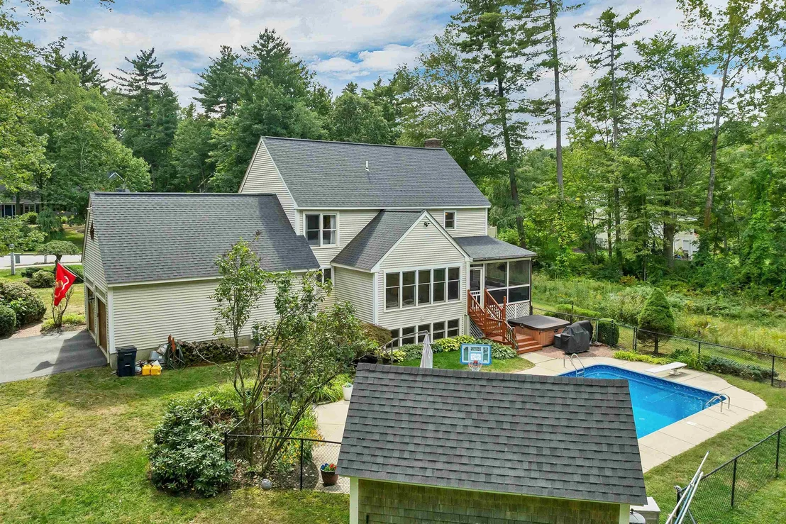 Photo of 27 Oakmont
