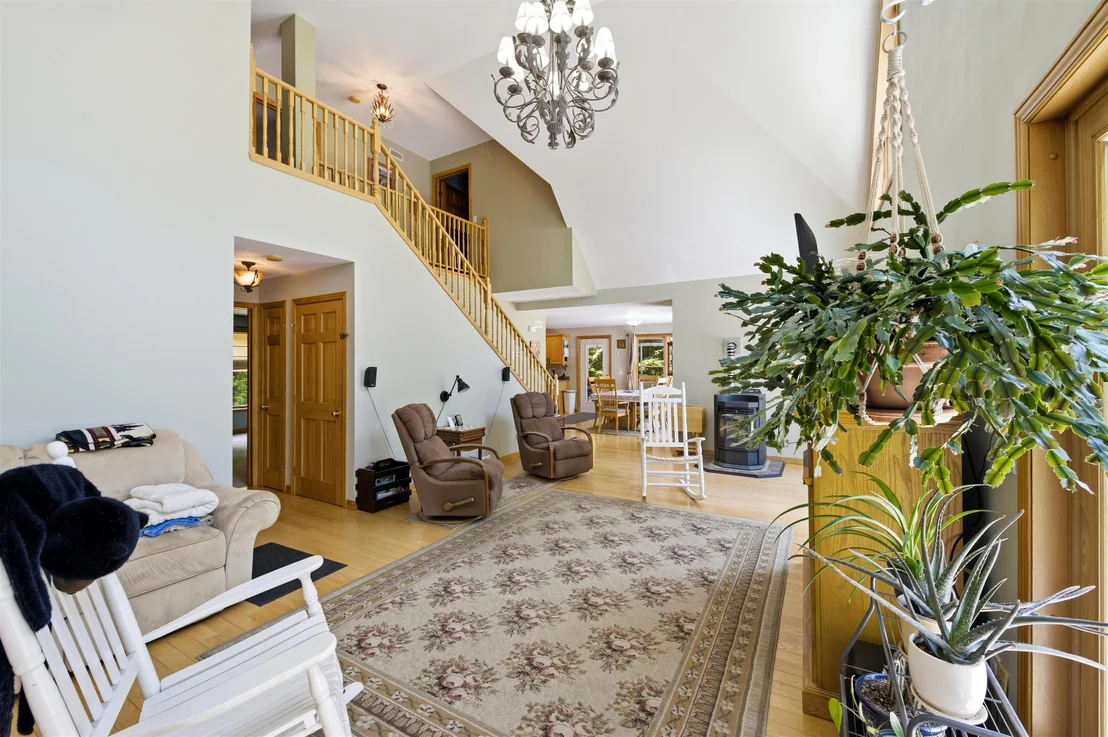 Photo of 299 Cloutier