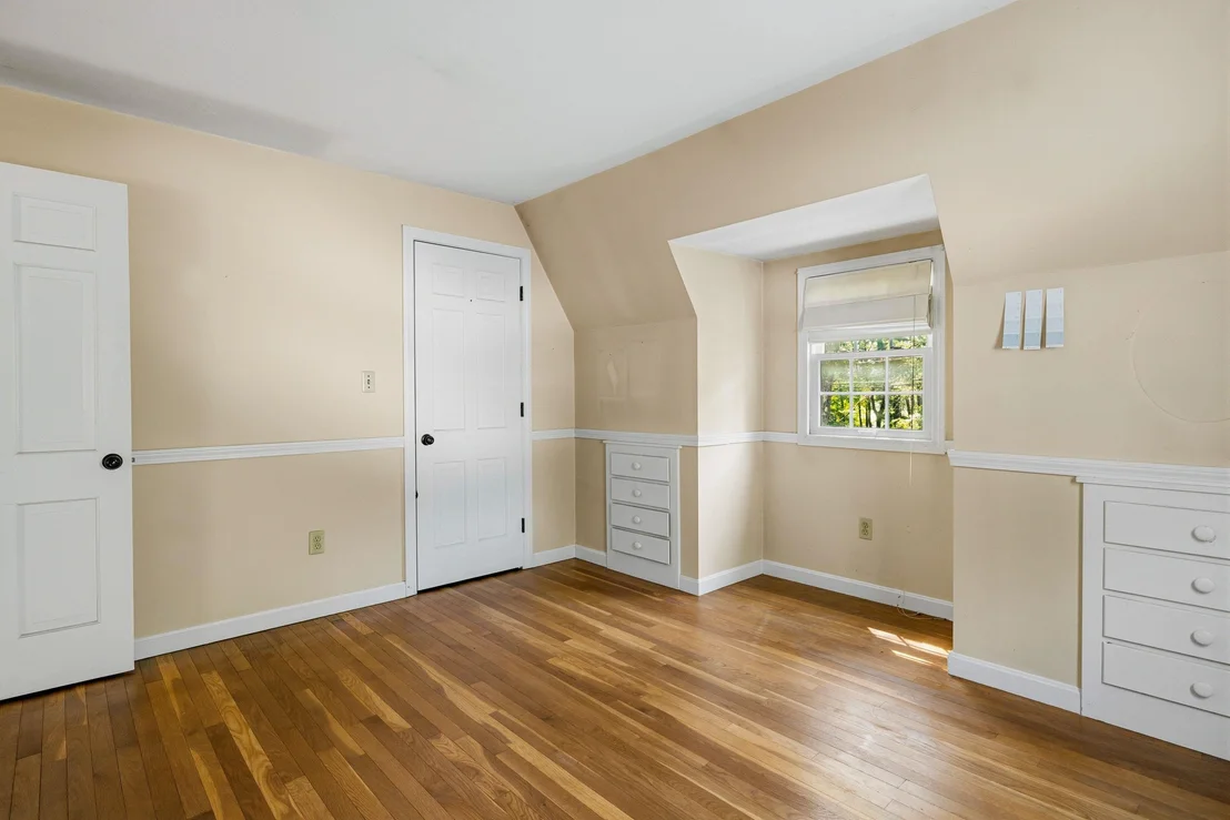 Photo of 140 Pioneer