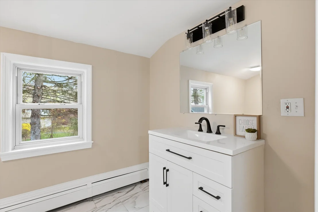 Photo of 293 Lawrence