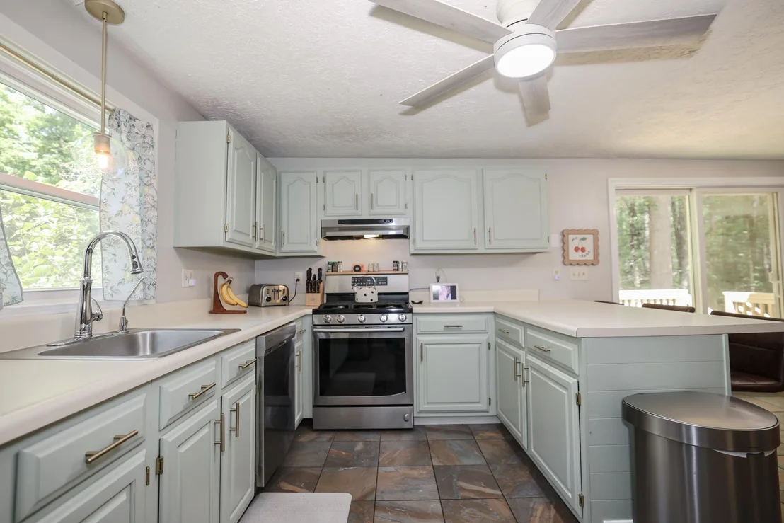 Photo of 285 Colby