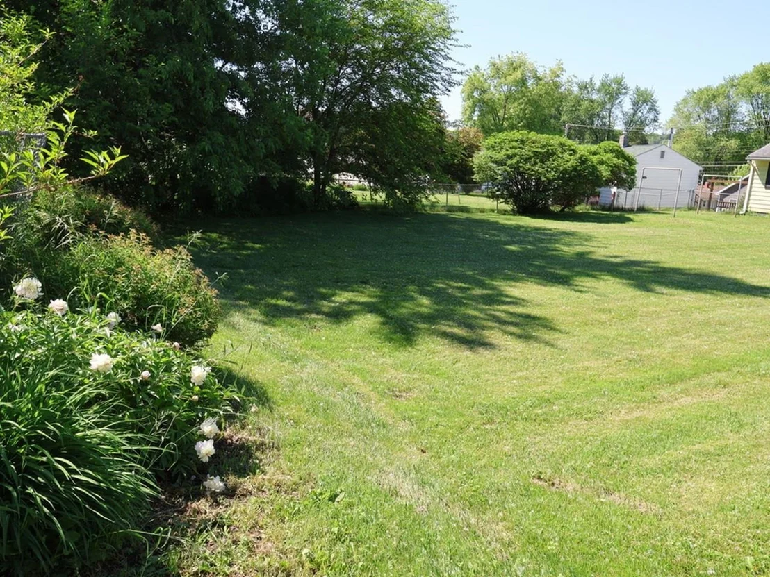 Photo of Lot 2 Pine