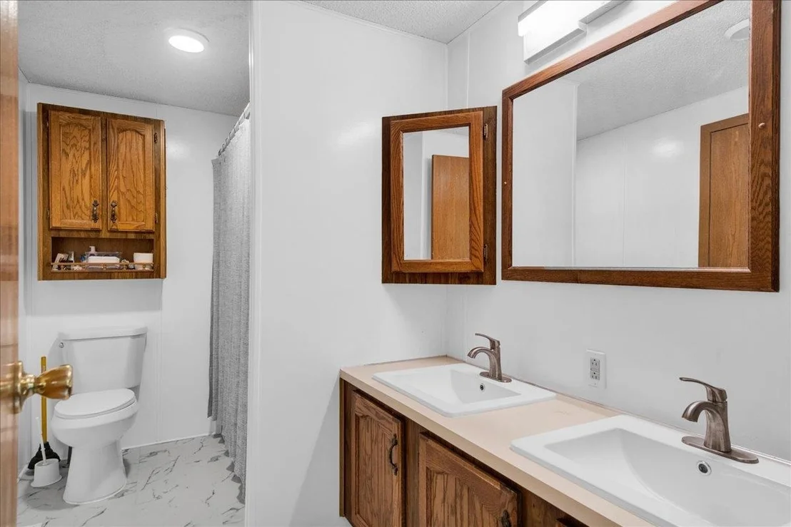Photo of 107 Williston Woods