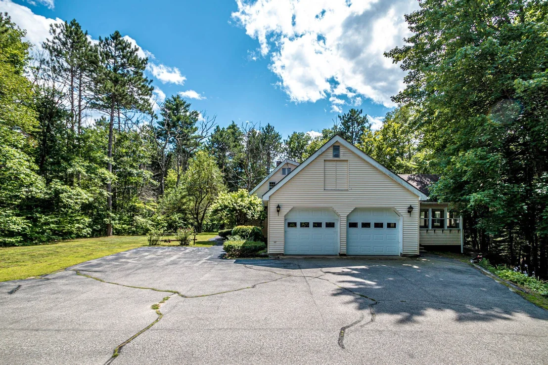 Photo of 141 Red Eagle Brook