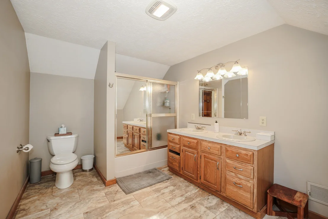 Photo of 285 Colby