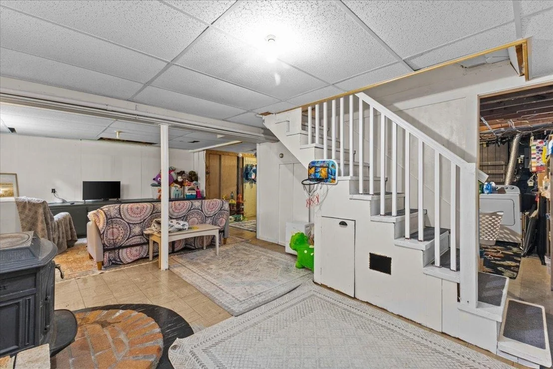 Photo of 6 Edgewood