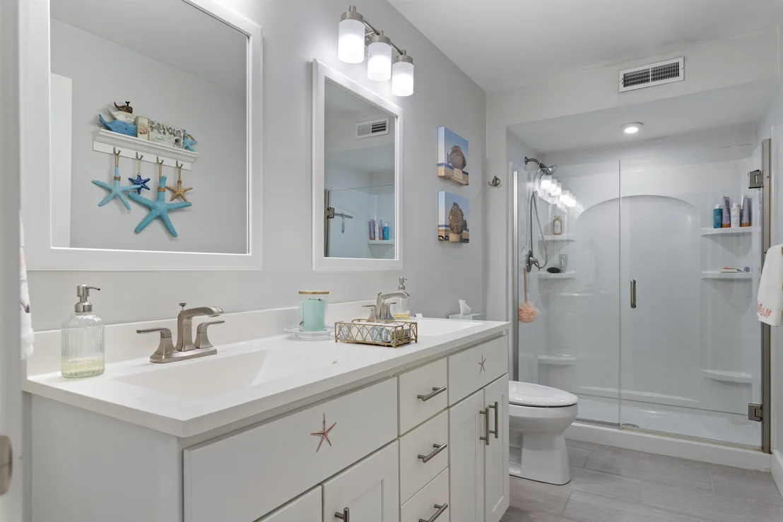 Photo of Unit 3 at 377 Ocean