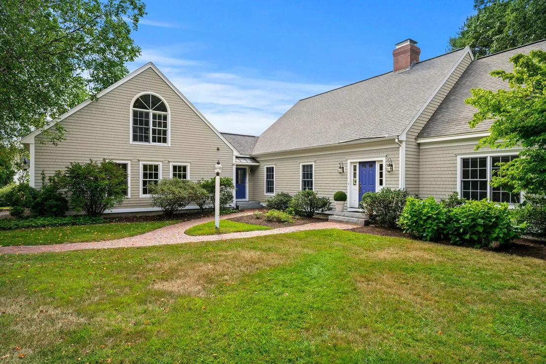 Photo of 21 Garland