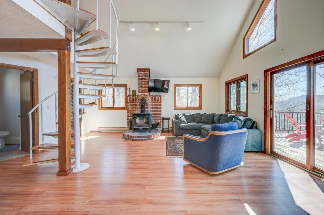 Photo of 27 Upper Lake View