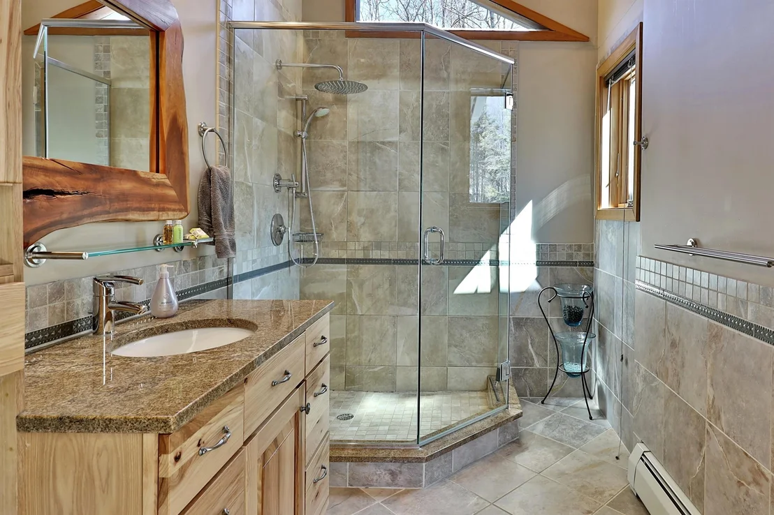 Photo of 426 Roaring Brook