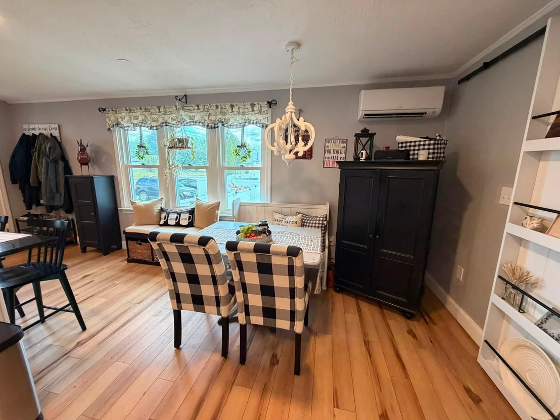 Photo of 98 Maple
