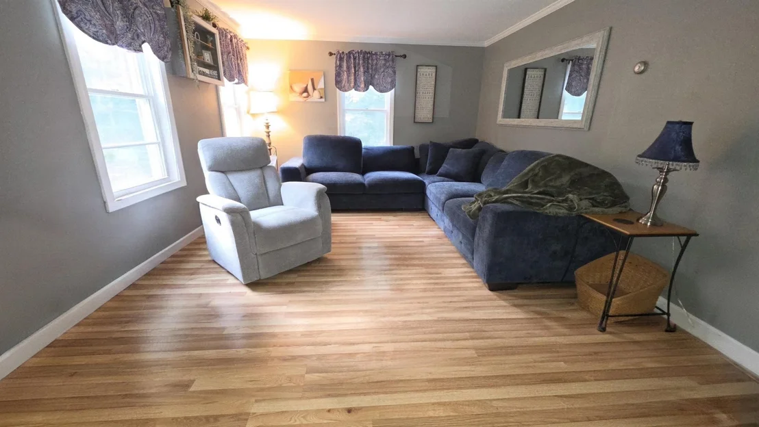Photo of 2 Greenleaf