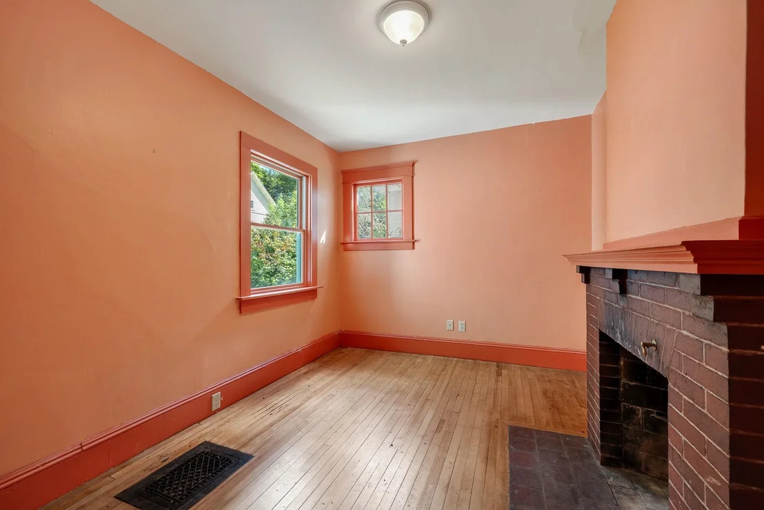 Photo of 173 Central