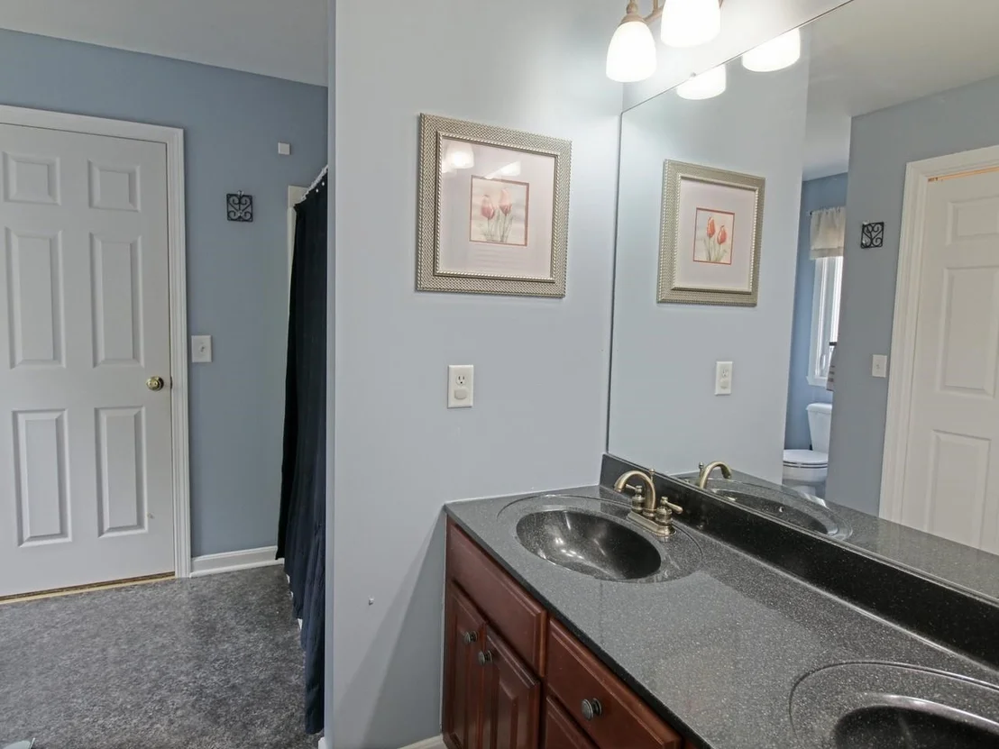Photo of 129 Allen