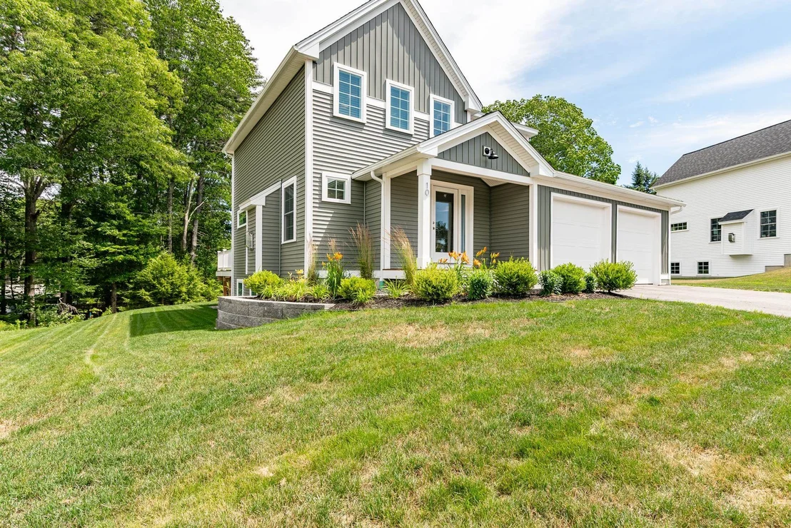 Photo of 10 Banner