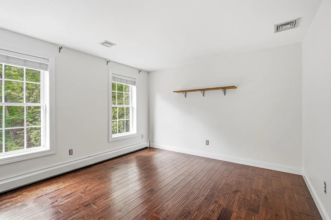 Photo of 98 Webster