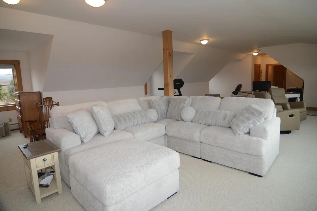 Photo of 734 Herrick