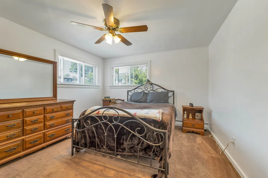 Photo of 21 Acton