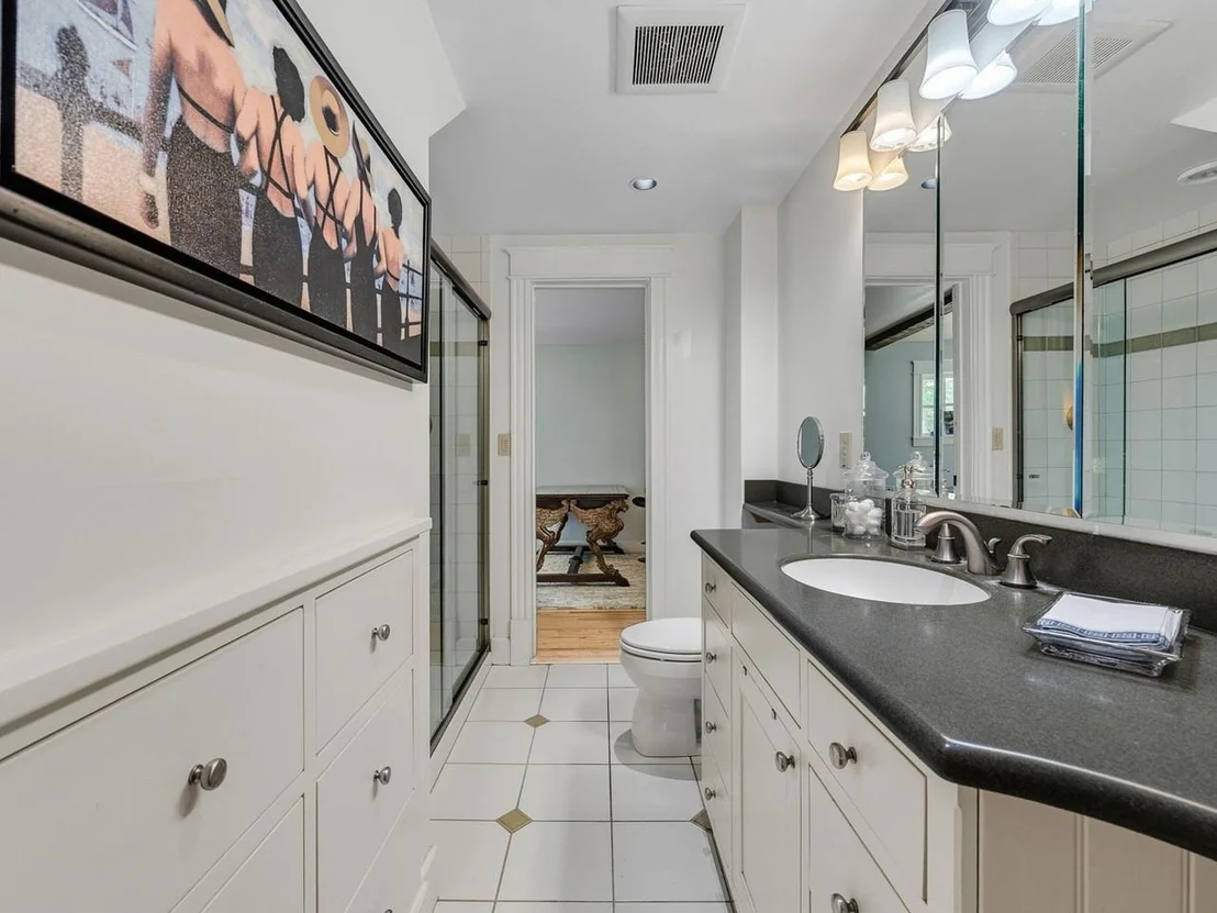 Photo of 609 Common