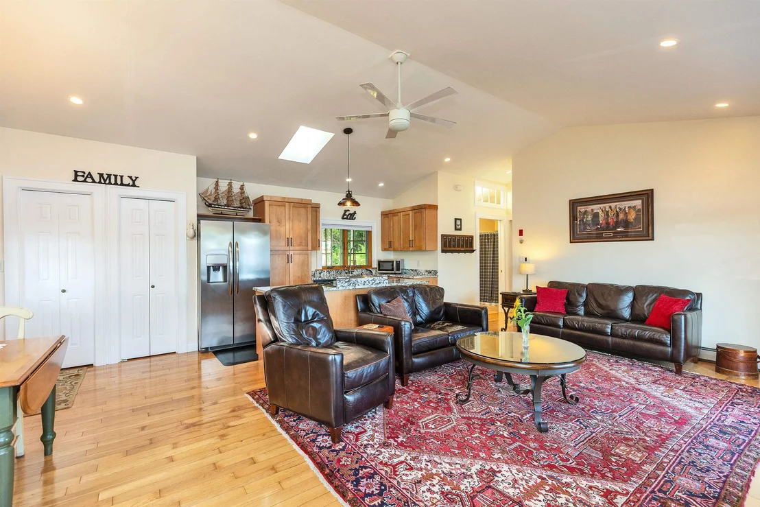 Photo of 65 Nelson
