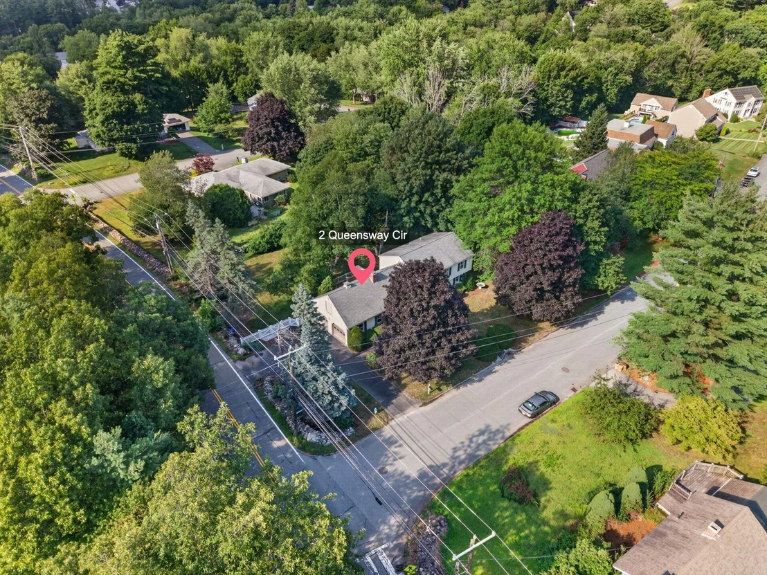 Photo of 2 Queensway