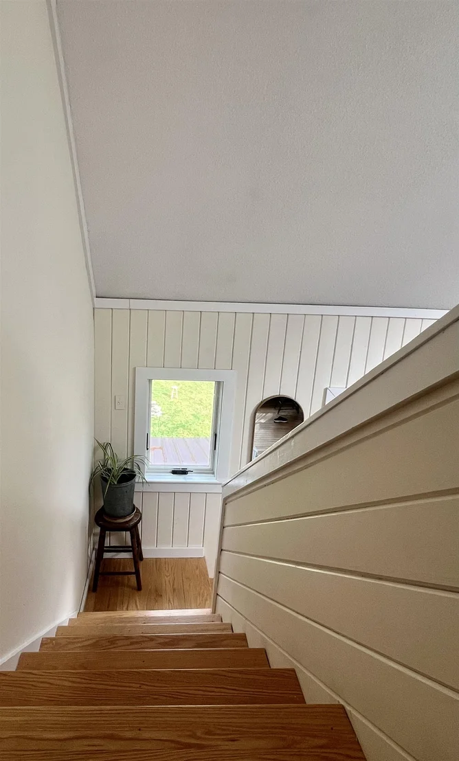 Photo of 883 Smead