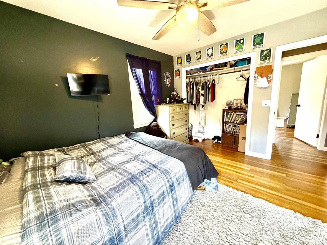 Photo of 471 Madison