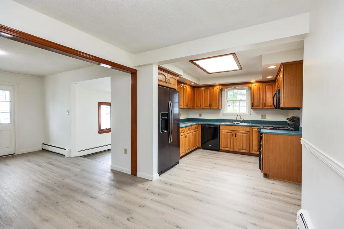 Photo of 130 Eastern