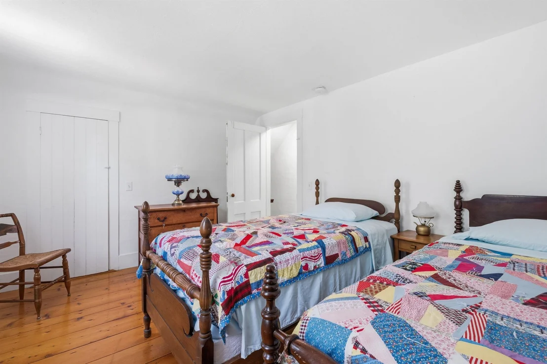 Photo of 55 Bible Hill