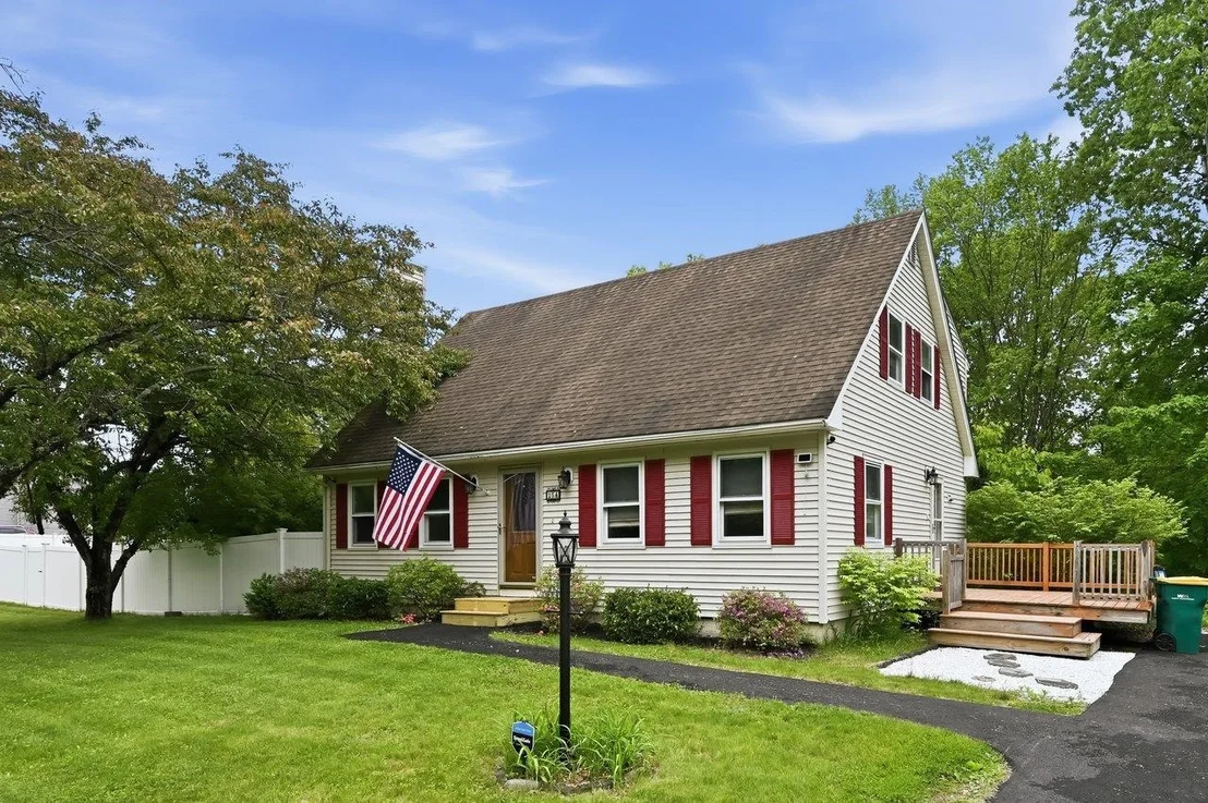 Photo of 154 Flagg