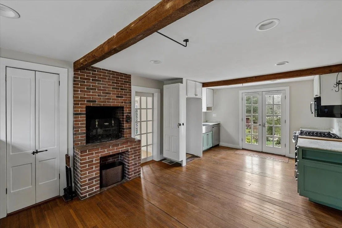 Photo of 2 Mack Hill