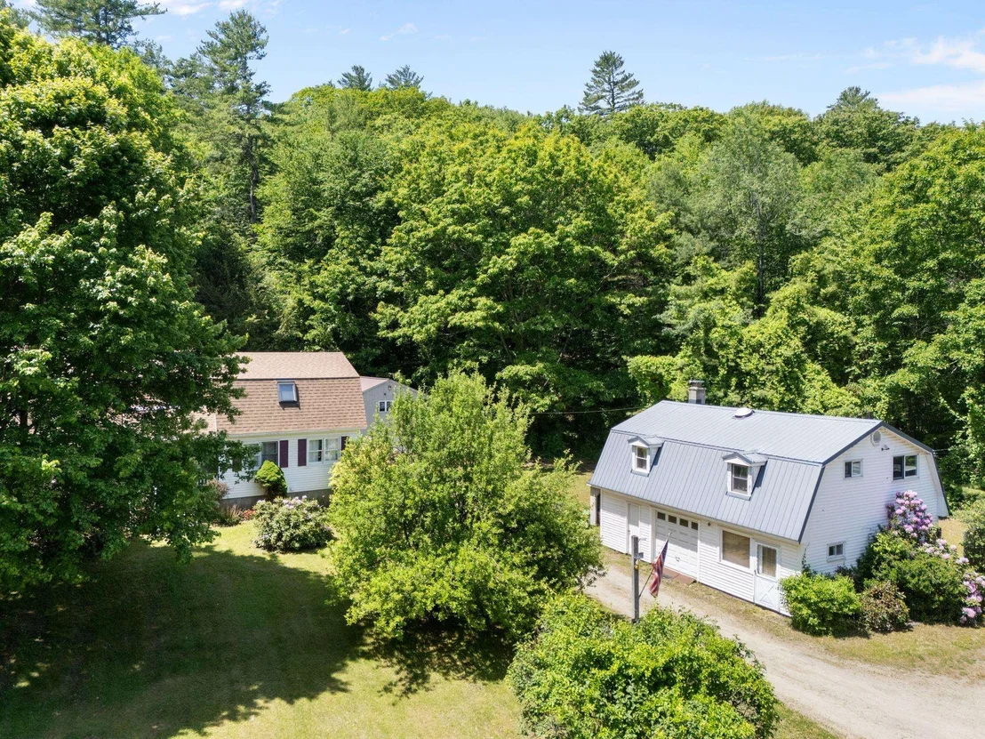 Photo of 3333 West River