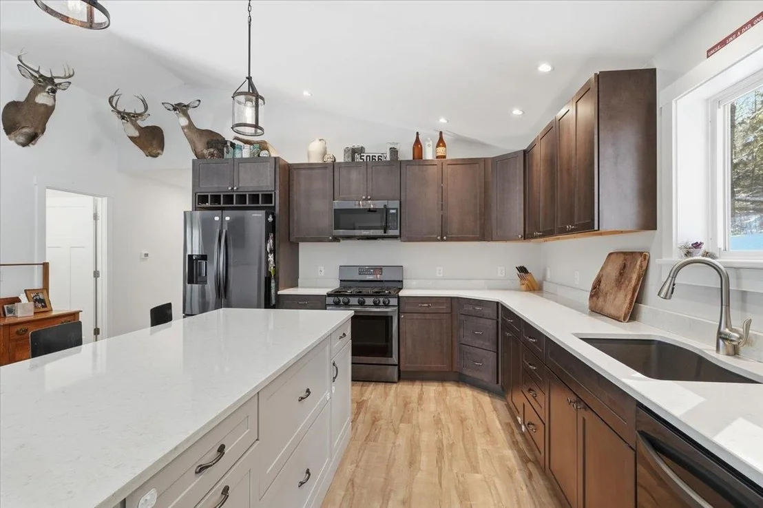 Photo of 1074 Williamson