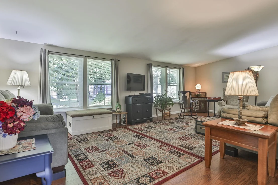 Photo of 8 Aberdeen