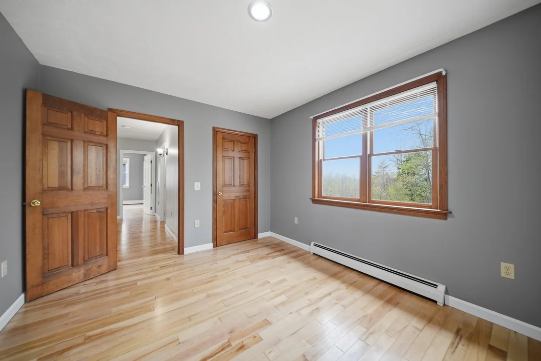 Photo of 142 Forestview